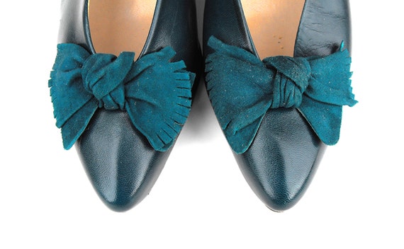 pine green heels