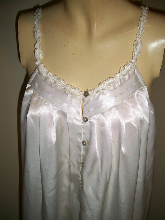 Vintage Eileen West Long Nightgown - image 3