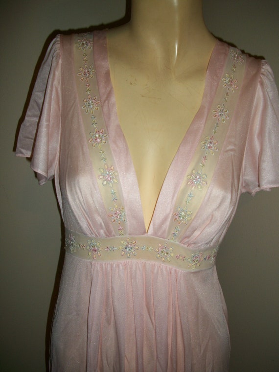 Vintage 70s Long Nightgown By Dutchess  Lord and … - image 4