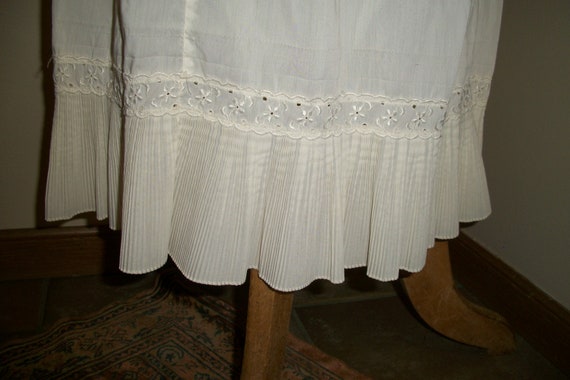Vintage White Cotton Linen Half Slip - image 5