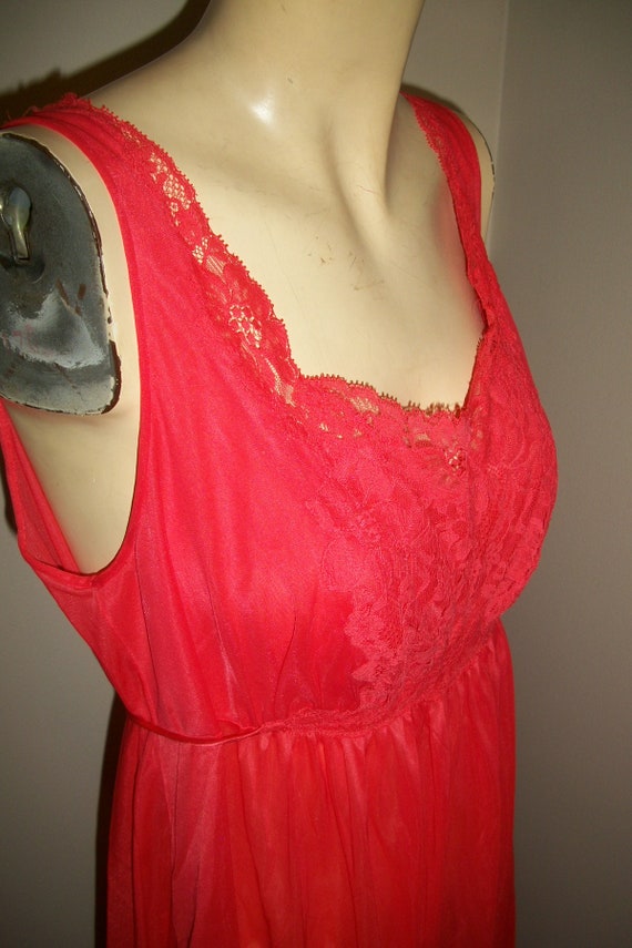 vintage vanity fair red nylon and lace long night… - image 3