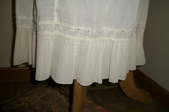 Vintage White Cotton Linen Half Slip - image 3