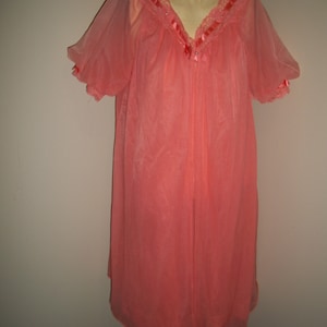 Vintage 50s,60s Peach Chiffon Peignoir Nightgown and Robe Vanity Fair