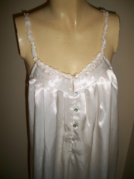Vintage Eileen West Long Nightgown - image 7
