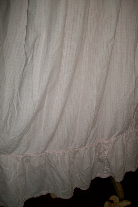 Victorian Style Pale Pink Long Cotton Nightgown - image 3