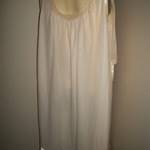 Vintage Peignoir Set Nightgown and robe image 4