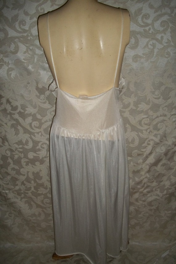 Vintage 70s Nylon and Lace Nightgown by Frederick… - image 3