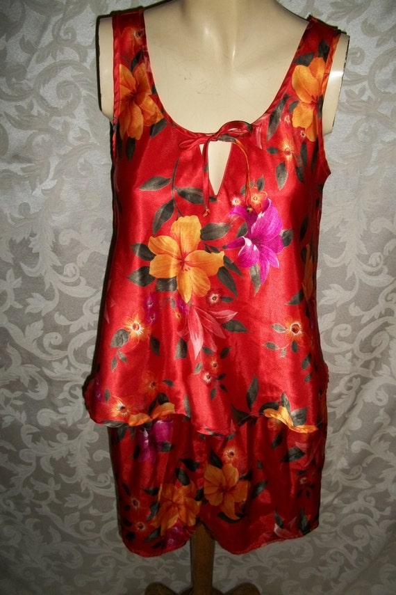 Vintage Victorias Secret Floral Chemise and Tap Pants Pajamas Set