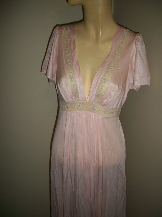 Vintage 70s Long Nightgown By Dutchess  Lord and … - image 5