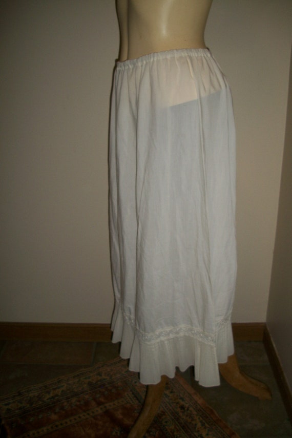 Vintage White Cotton Linen Half Slip - image 4