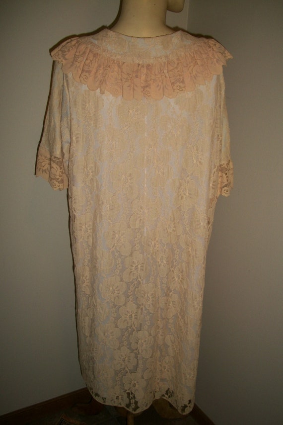 Antique Lingerie Lace Robe - image 5