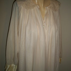 Vintage  Peignoir Set Nightgown and robe