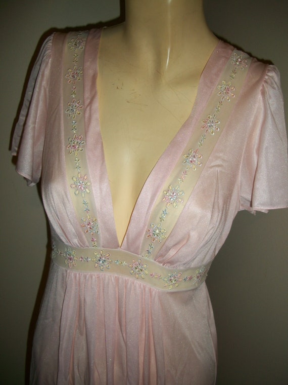 Vintage 70s Long Nightgown By Dutchess  Lord and … - image 7