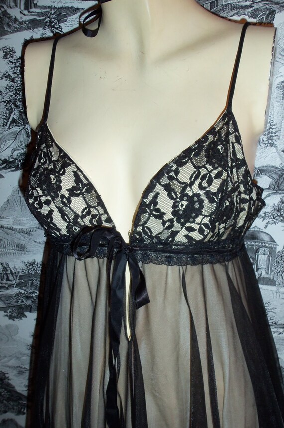 Vintage 40s   Black  Nylon Chiffon and Lace Night… - image 3