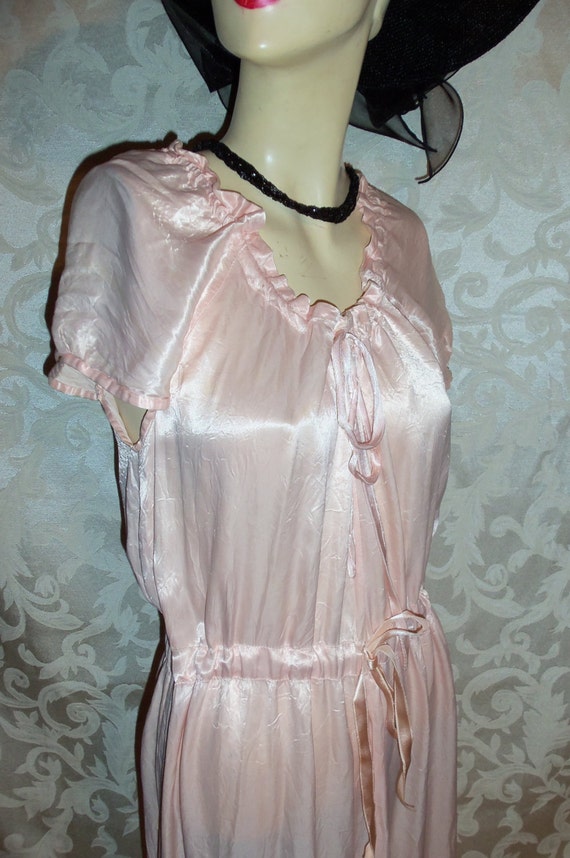 Vintage 40s Pale Pink Silk Satin Nightgown - image 3