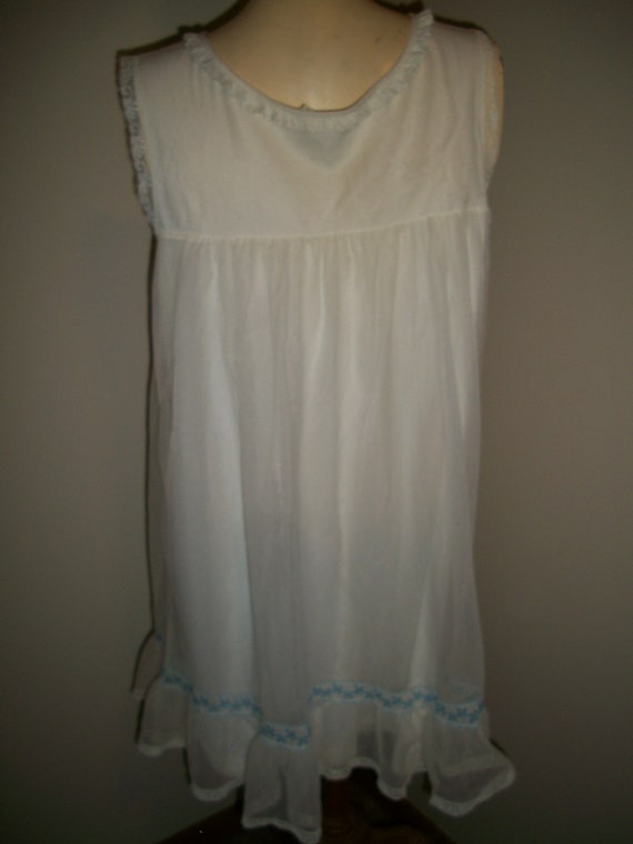 Vintage 60s  Chiffon babydoll Nightgown by Komar - image 3