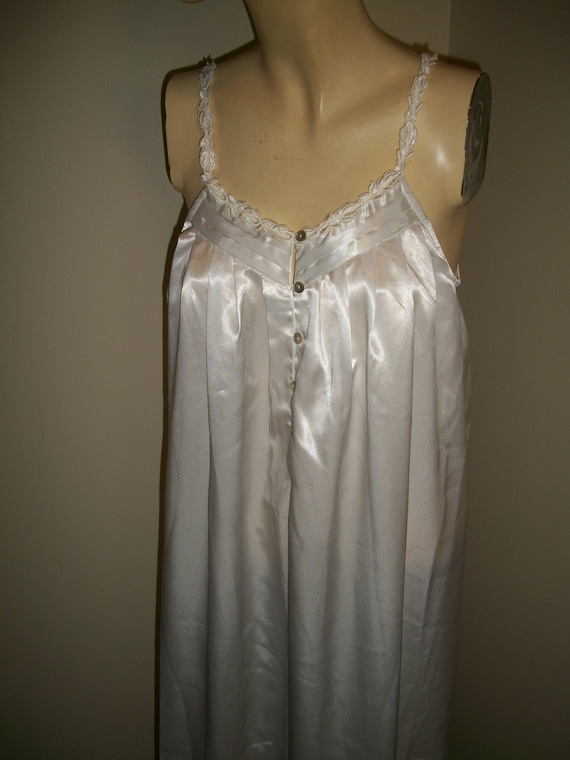 Vintage Eileen West Long Nightgown - image 5