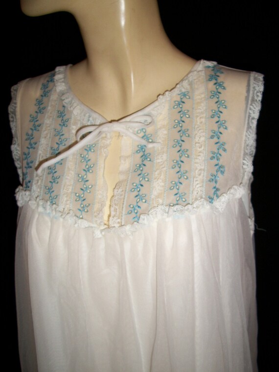 Vintage 60s  Chiffon babydoll Nightgown by Komar - image 2