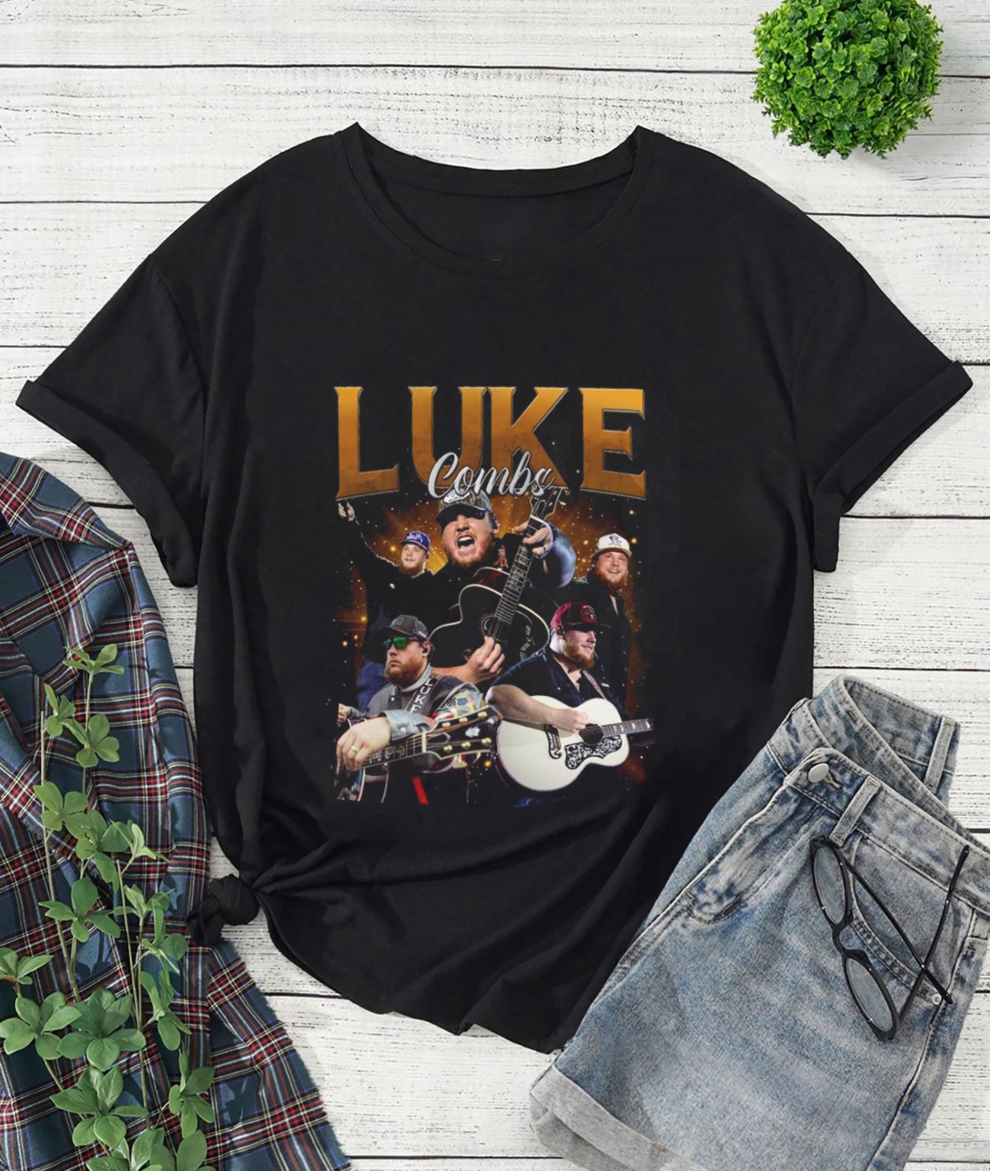Luke Combs „Gettin‘ Old Album“ T-Shirt – Unisex, Offizieller Merch | Baumwolle, Bedruckt