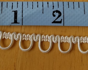 Ivory I/2" Elastisized Button Looping, Per Yard