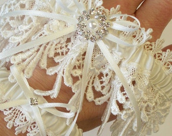 Lace Garter, Wedding Garter, Ivory Garter Set with Ivory Bows - The ANNA Garter Set