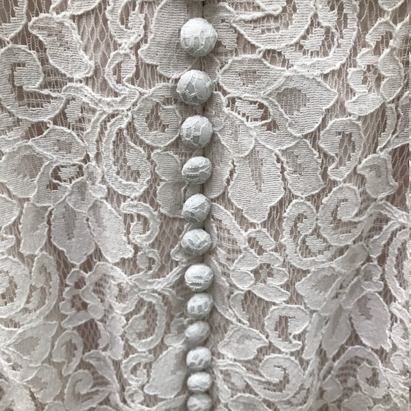 Boutons de mariée ivoire ou blanc, boutons décoratifs en dentelle, boutons en satin et dentelle, 3/8 », Shank en tissu, ensemble de 32