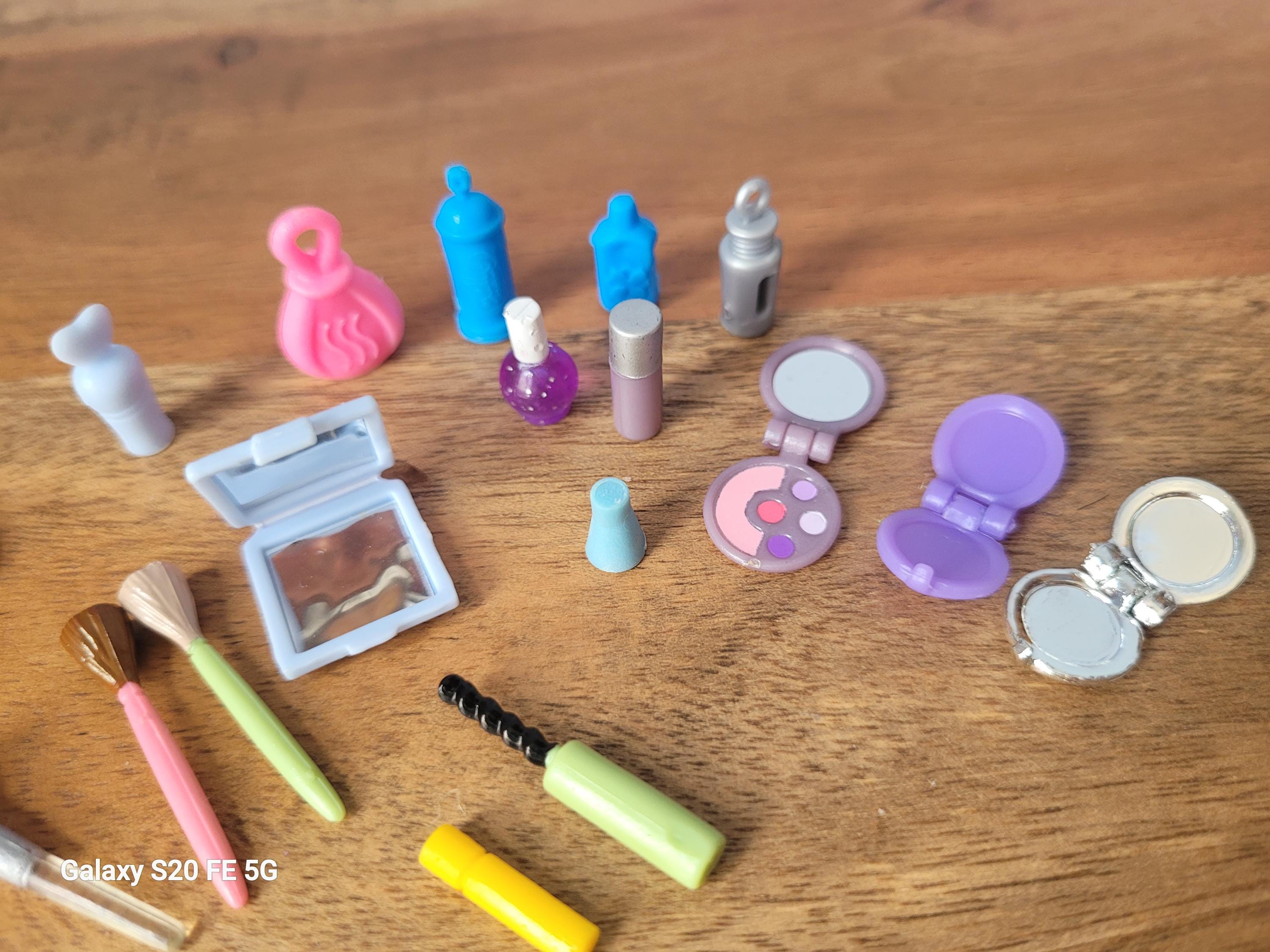 Makeup Accessories Barbie Dolls Makeup Set Vintage Barbie Doll - Main Image