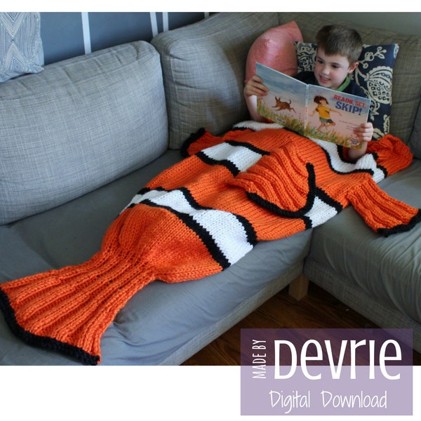 DIGITAL Download, Chunky knit Blanket, clown fish blanket,KNITTNG PATTERN,  fish blanket, fish tail blanket pattern, blanket pattern