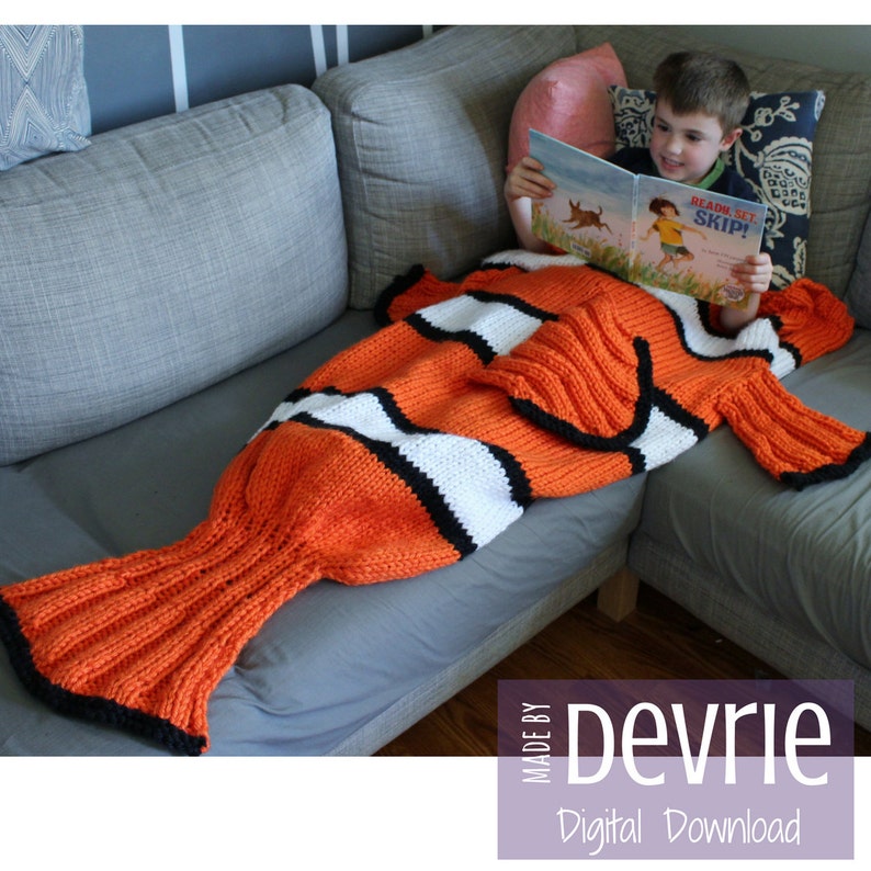 Clown Fish Blanket KNITTING PATTERN, Chunky Knit, Toddler Child Adult Sizes (Digital Download) image 1