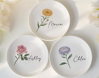 Personalized Birth Flower Trinket Dish, Birthday Gift, Bridesmaid Gift, Best Friend Gift, Ceramic Dish, Custom Ring Dish, Wedding Favor