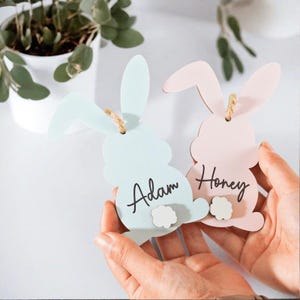 Benutzerdefinierte Osterhasenkorb Tag, Personalizwed Namensschild, benutzerdefinierter Hasenkorb Anhänger, Geschenkanhänger Dekor, Osterdekor, Geschenke für Kinder
