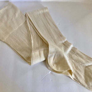 Antique Edwardian Creamy White Ladies Silk Patterned Stockings image 5