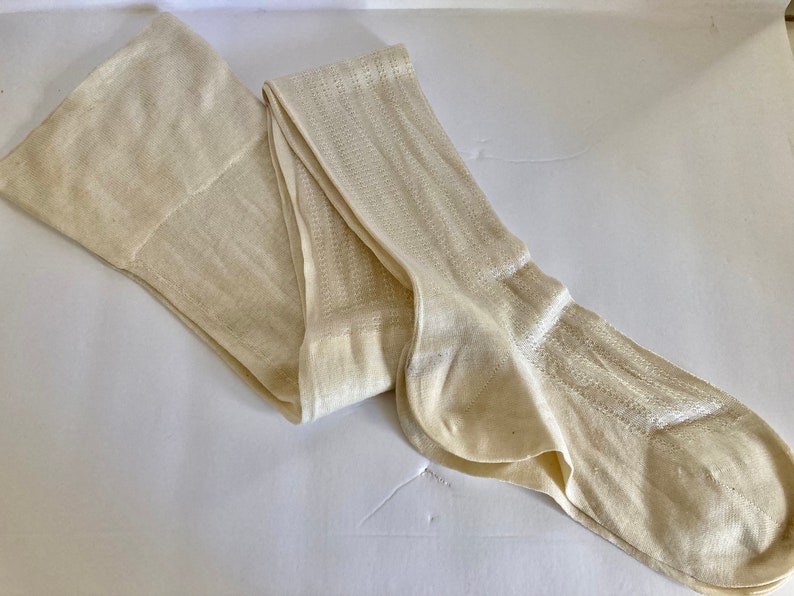 Antique Edwardian Creamy White Ladies Silk Patterned Stockings image 5