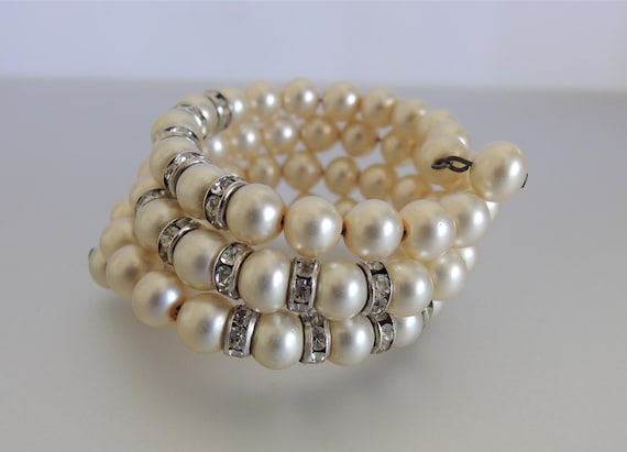 Vintage Faux Pearl and Rhinestone Wire Bracelet - image 1