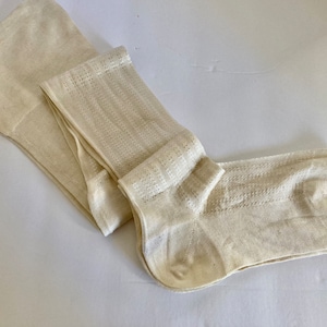 Antique Edwardian Creamy White Ladies Silk Patterned Stockings image 10