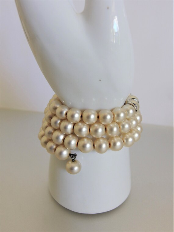 Vintage Faux Pearl and Rhinestone Wire Bracelet - image 8