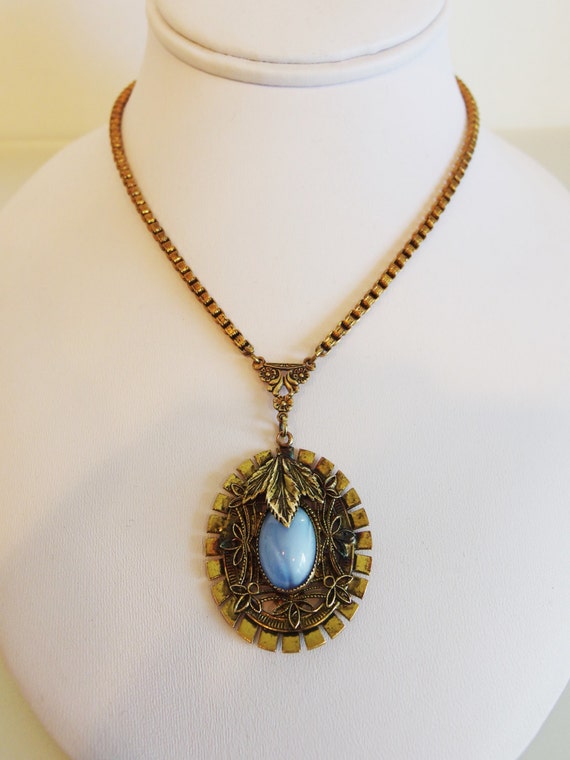 Vintage 1930's Art Deco Blue Pendant Necklace - image 3