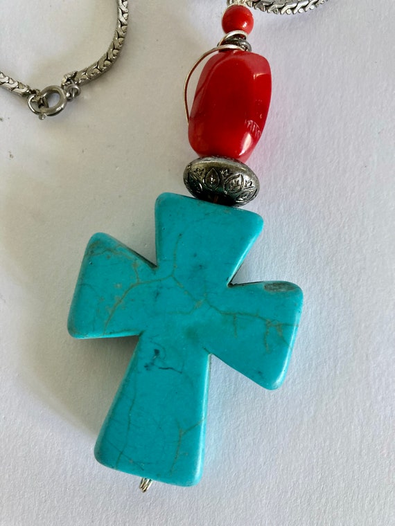 Vintage Faux Turquoise and Coral Pendant Necklace - image 3
