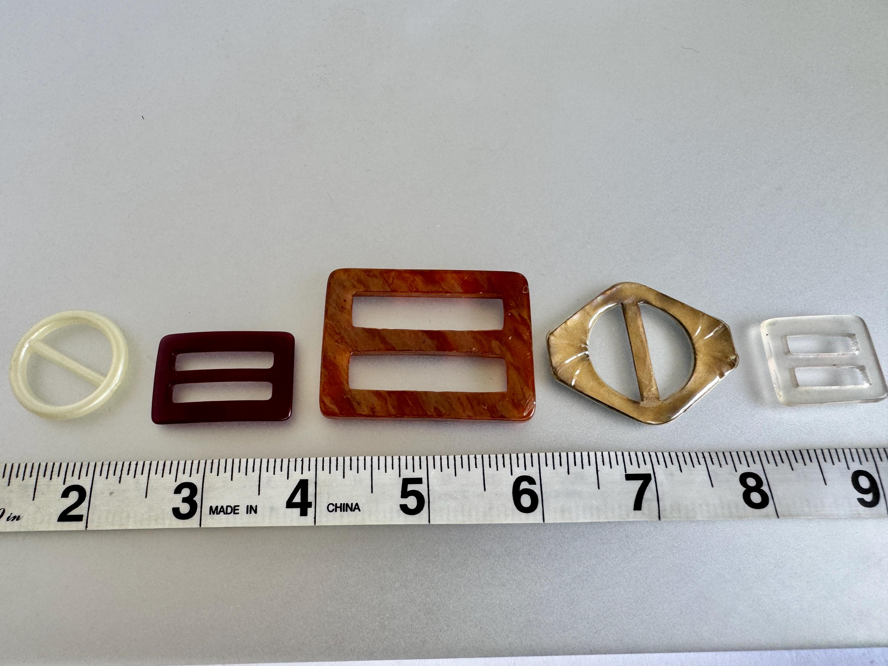 Vintage Lucite Swirl Belt Buckle Hook Closure in Beige Translucent Finish Lucite Buckle Belt - Etsy main image 4