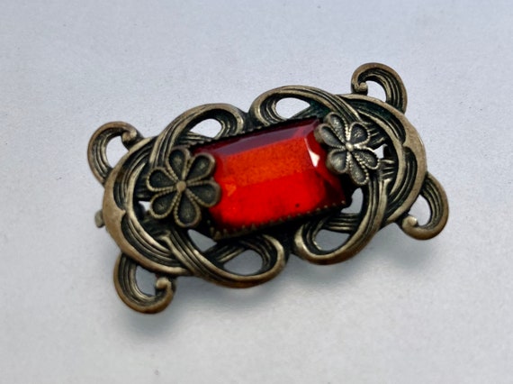 Vintage 1930's Art Deco Red Glass Brooch - image 9