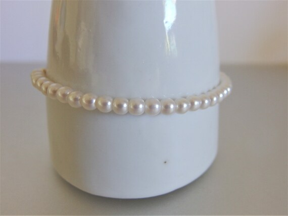 Vintage 1980's Faux Pearl Bracelet Napier - image 1