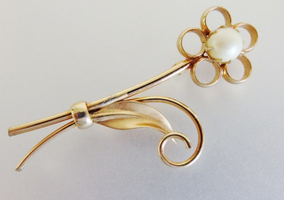 Vintage Signed Cultured Pearl Brooch - image 1