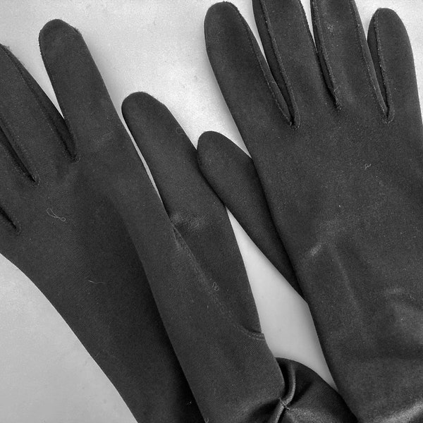 Vintage 1960's Black Hansens Ruched Gloves