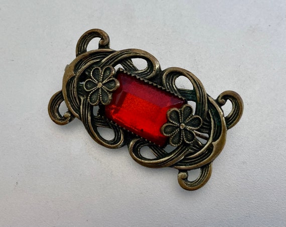 Vintage 1930's Art Deco Red Glass Brooch - image 10