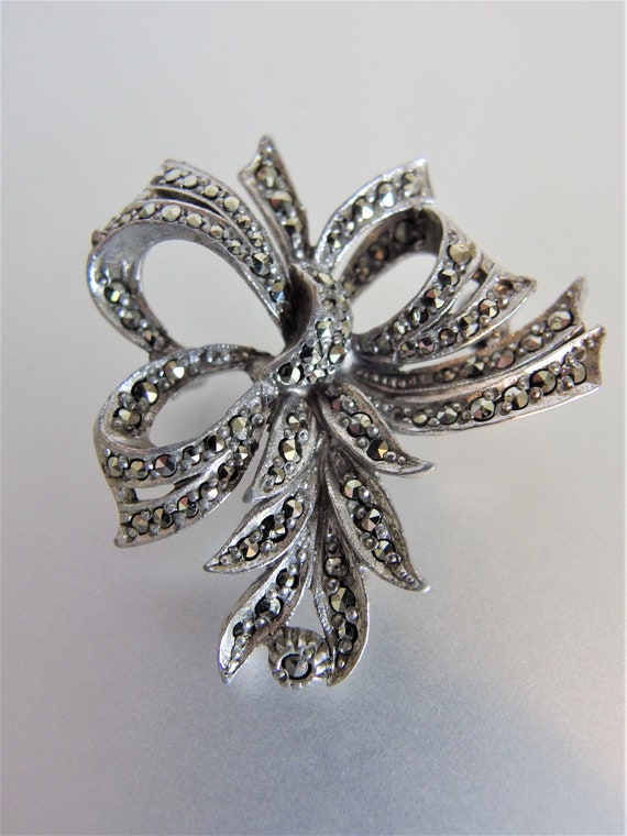 Vintage 1970's Marcasite Bow Brooch