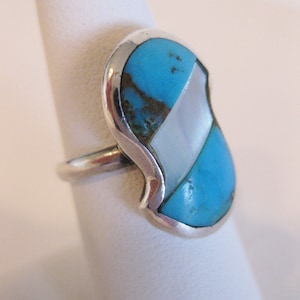Vintage Zuni Inlaid Turquoise Mother of Pearl Sterling Ring