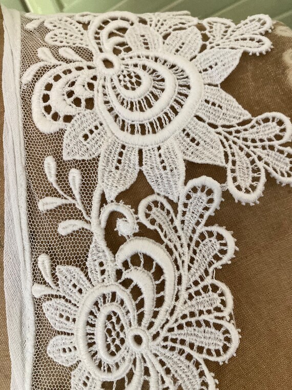 Vintage 1930's Creamy White Heavily Embroidered L… - image 9