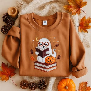 Ghost Embroidery Reading Sweatshirt, Halloween Sweatshirt, Embroidered Ghost, Ghost Reading Books, Fall Crew, Halloween, Ghost Book Sweater