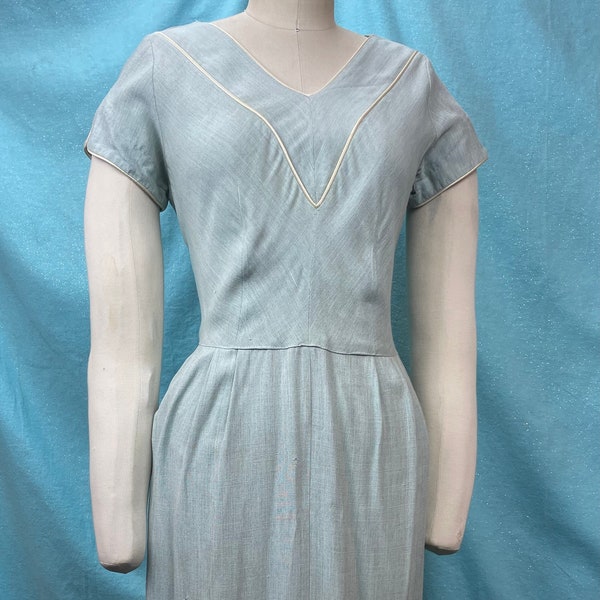 1950s/1960s W:28" Light blue wool wiggle dress chevron piping vintage mid century short sleeve V neckline