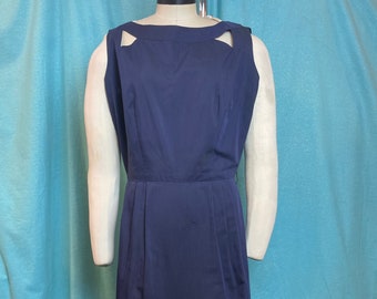 1950s/1960s W:28 I. Magnin Litlle Navy sleeveless boat neckline low back pencil wiggle dress